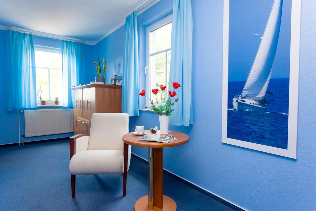 Hotel Hotel&restaurant Am Bodden 3*